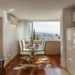 With Parking Space - 2196 Appartement *