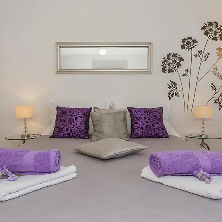 With Parking Space - 2196 * Split