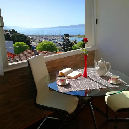 With Parking Space - 2196 Appartement