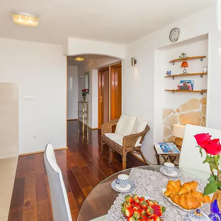 Appartement With Parking Space - 2196 Split