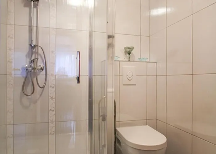 Lägenhet With Parking Space - 2196 *