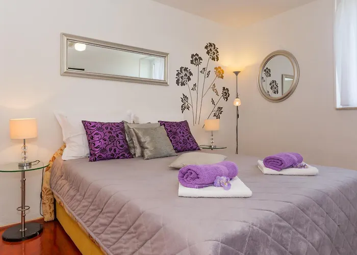 With Parking Space - 2196 Lägenhet Split