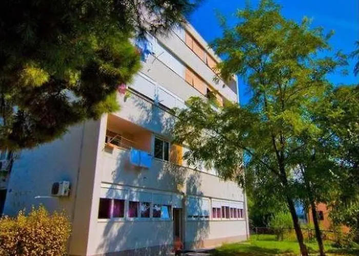 Appartamento With Parking Space - 2196 *
